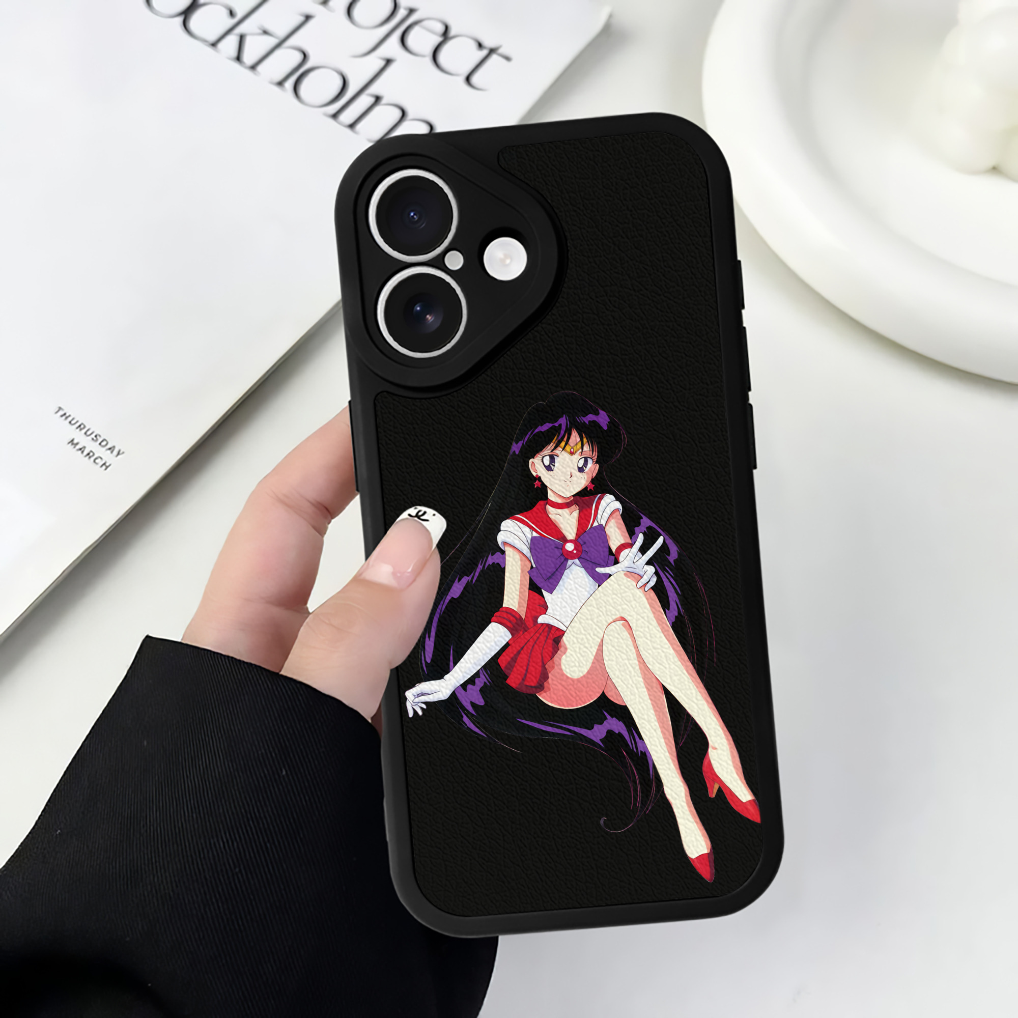（画像用） 美少女戦士セーラームーン 火野レイ ひの レイ Sailor Moon Hino Rei （セーラーマーズ,Sailor Mars） 【iPhone 16シリーズ対応】シリコンスマホケース（レザー調） 材質：シリコン